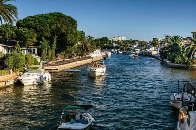 Willa Casa Blue Port Banyuls Empuriabrava Zewnętrze zdjęcie